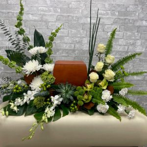 Natural Essence Urn Spray
