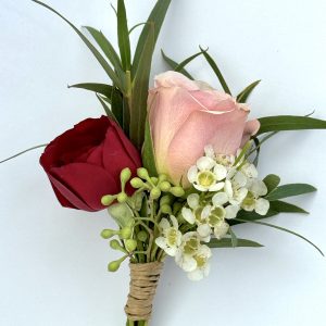 Sweet Embrace Boutonniere