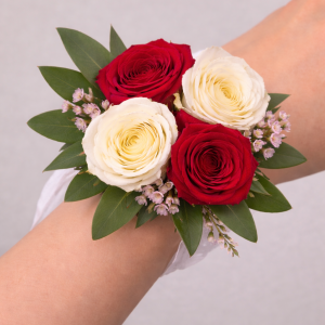 Sweet Embrace corsage