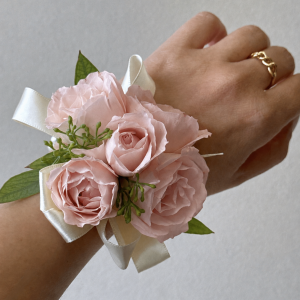 Cotton Sugar Corsage
